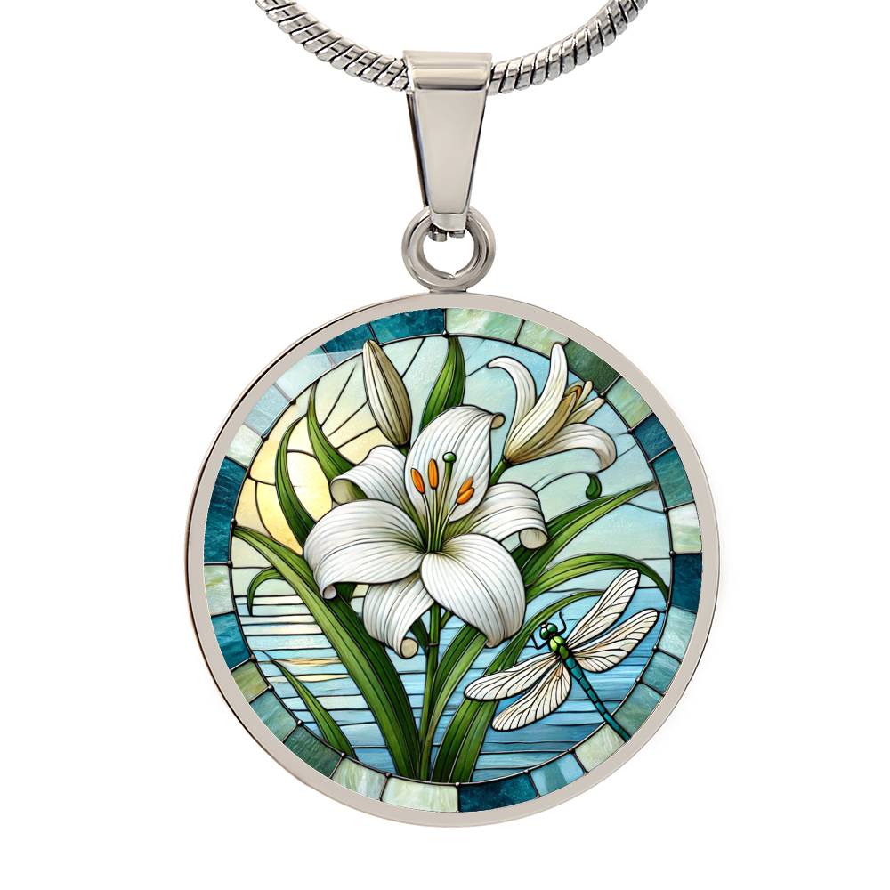 The Lily Circle Pendant Necklace